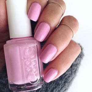 ESSIE! Two gorgeous Seasons Colors! New!! 💅✨